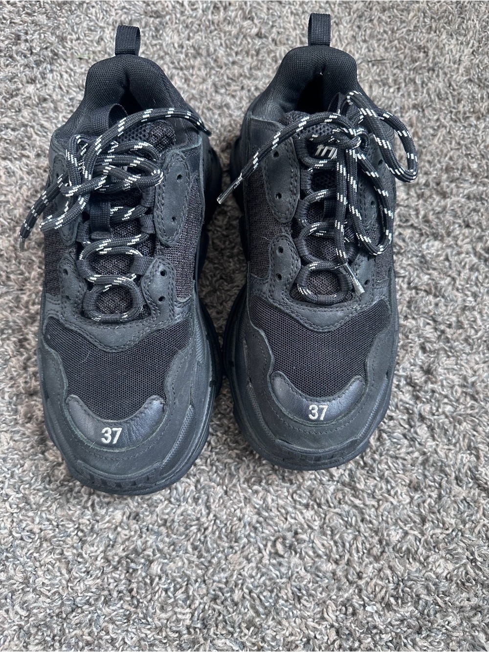 Men's Balenciaga Black Chunky Athletic Sneakers - Size 37